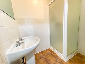 Photo 17- click for photo gallery